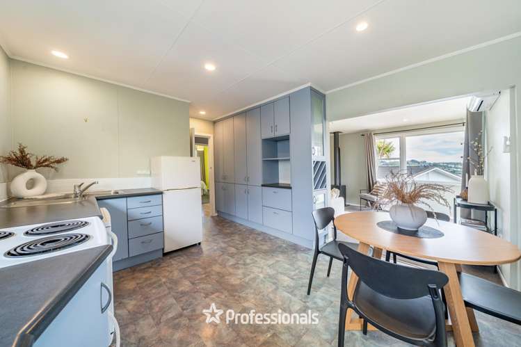 26 Jane Grove Paparangi_9