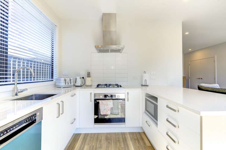 1/4 Keitha Place Glenview_5