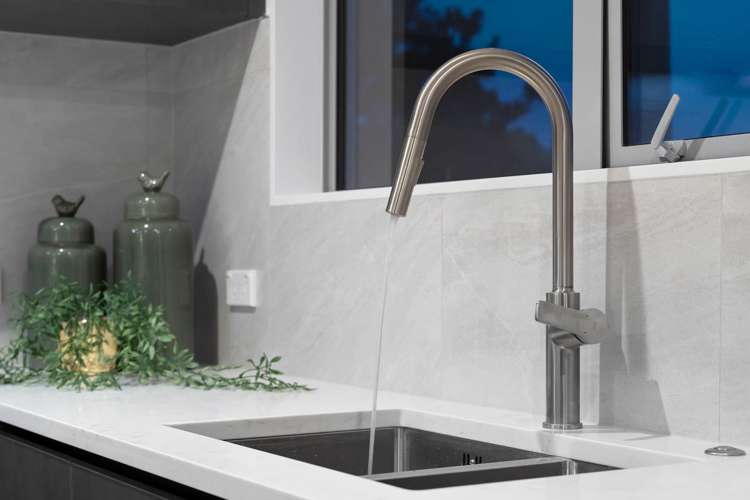 26C Trojan Crescent New Lynn_28