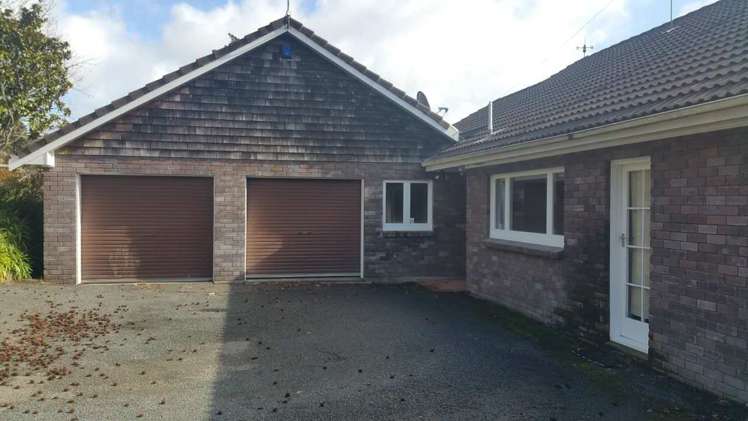 19 Wicklam Lane Greenhithe_2