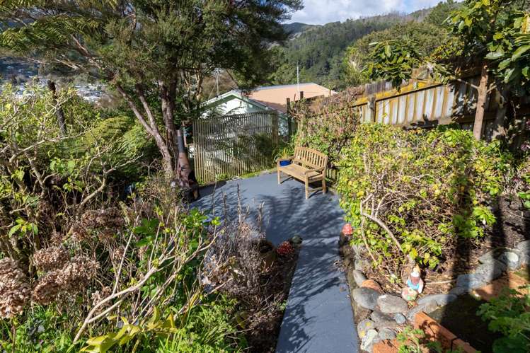 27 Amundsen Grove Stokes Valley_18