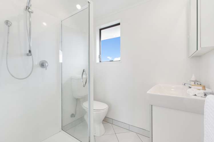 1/6 Cliff View Drive Green Bay_18