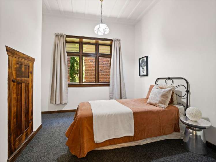 355 North Road North East Valley_13