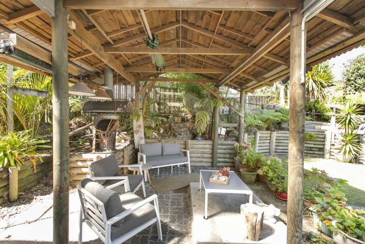 32 Dolbear Street Titirangi_17