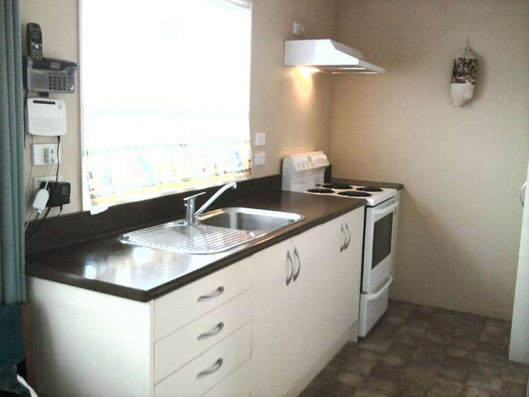 2/100 Parkers Road Tahunanui_0