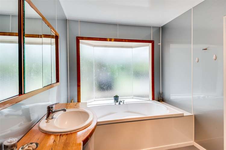 3 Redwood Place Te Awanga_5