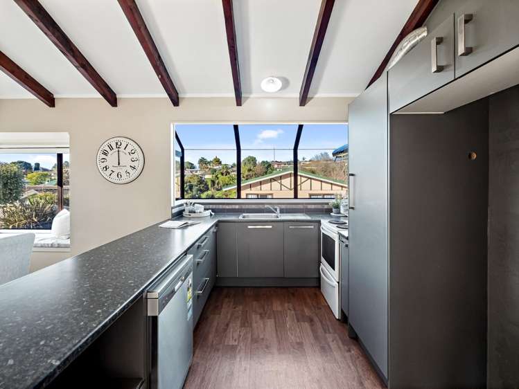 1/12 Ferndown Close Brookfield_5