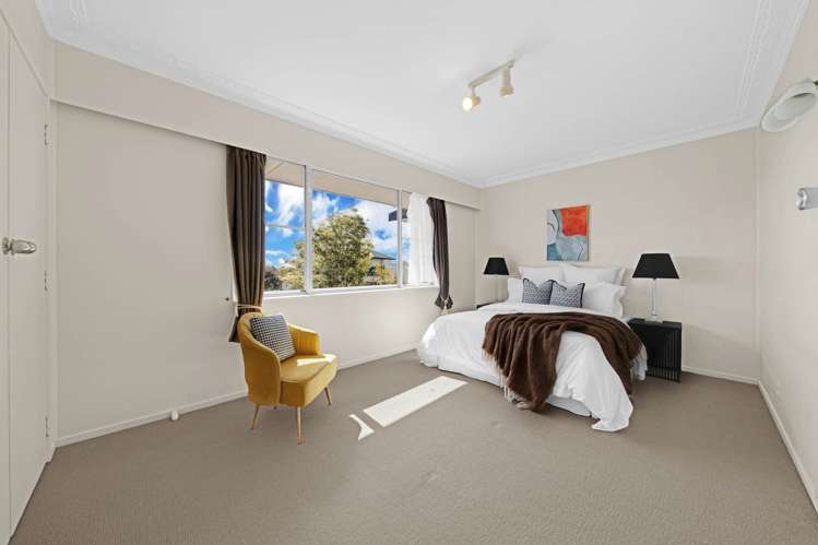 8 Goad Crescent Hillsborough_12
