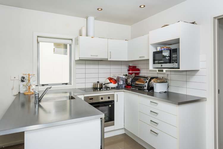 E10/71 Spencer Road Oteha_8