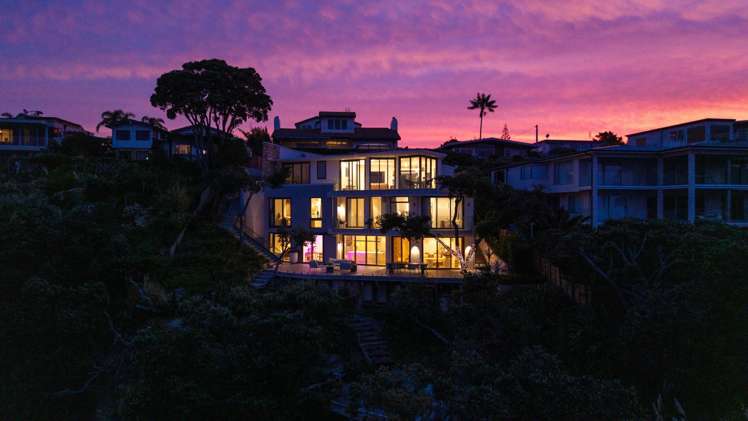 1 and 2, 48A Seacliffe Avenue Belmont_13