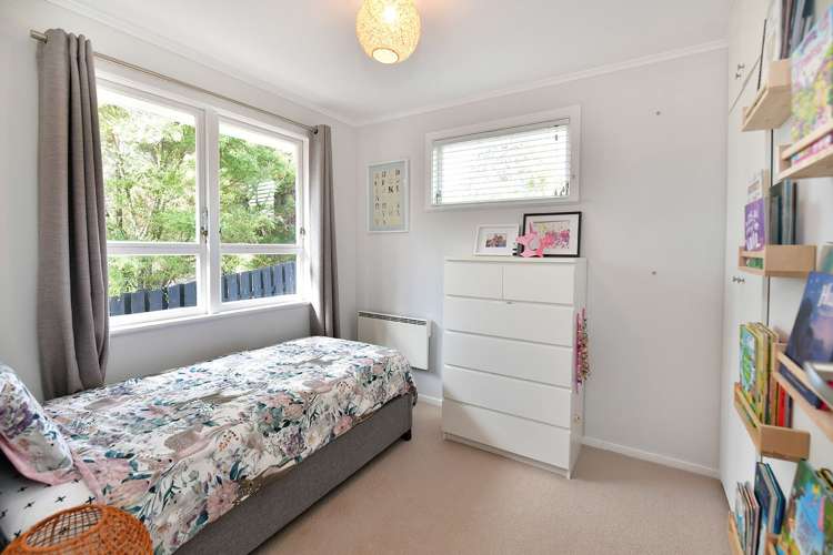 61 Gledstane Road Stanmore Bay_17