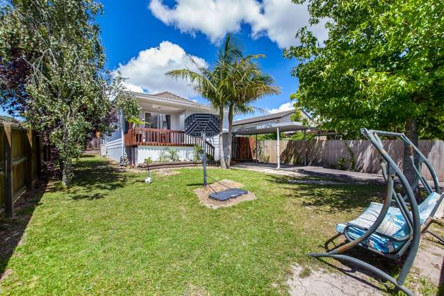2/40 Granville Drive Massey_1