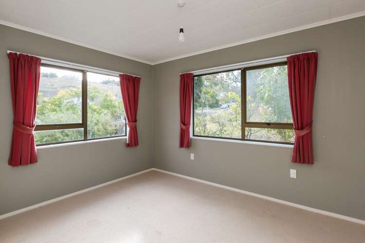 2 Ewan Place Taradale_9