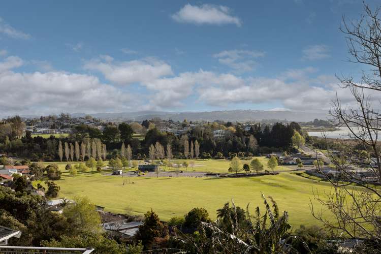 55 Emily Place Bellevue_19