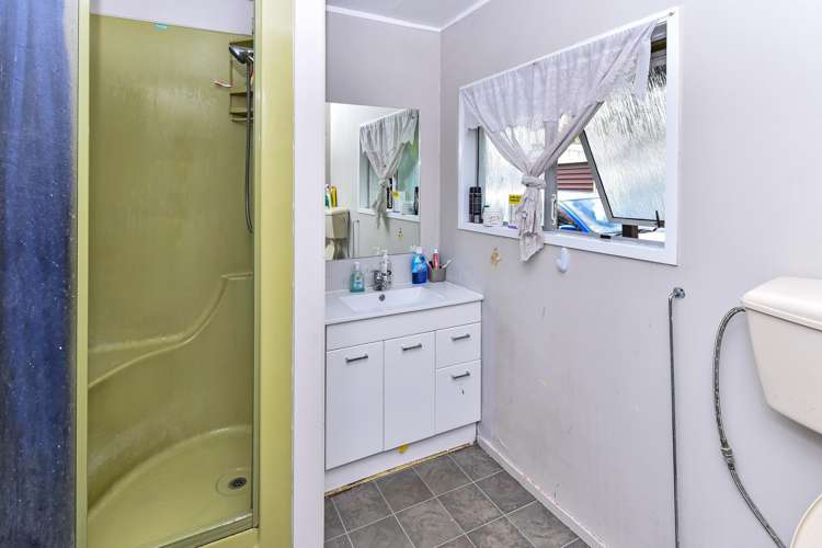 17 Crampton Place Manurewa_8