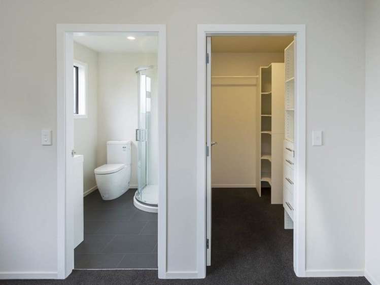 23 King Charles Drive Kingsley Heights_11