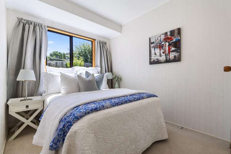 2/13 Parramatta Place Botany Downs_12