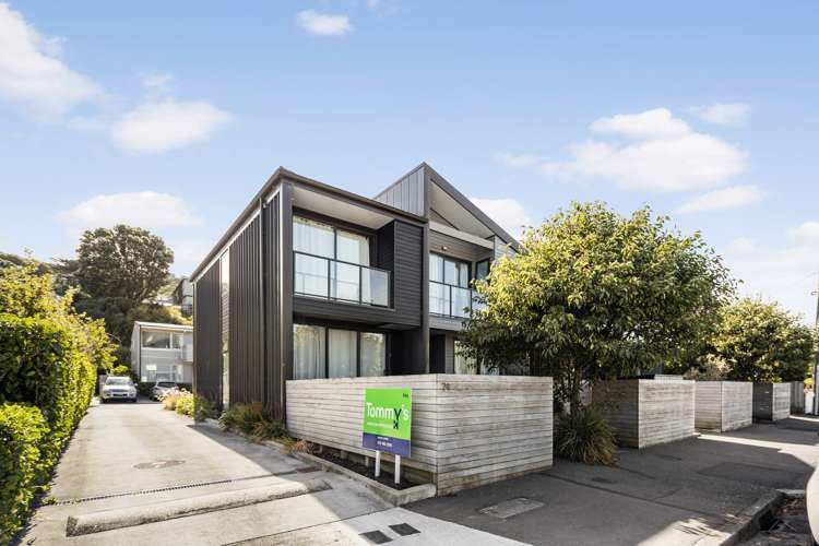 5/74 Derwent Street Island Bay_14