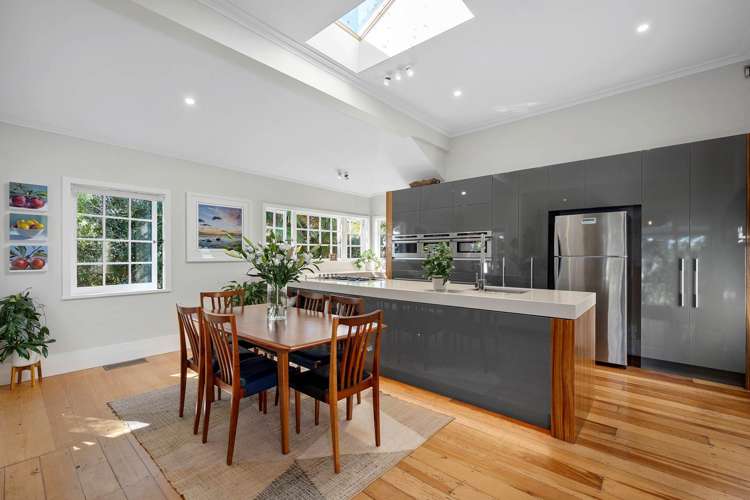 38 Ewen Alison Avenue Devonport_12