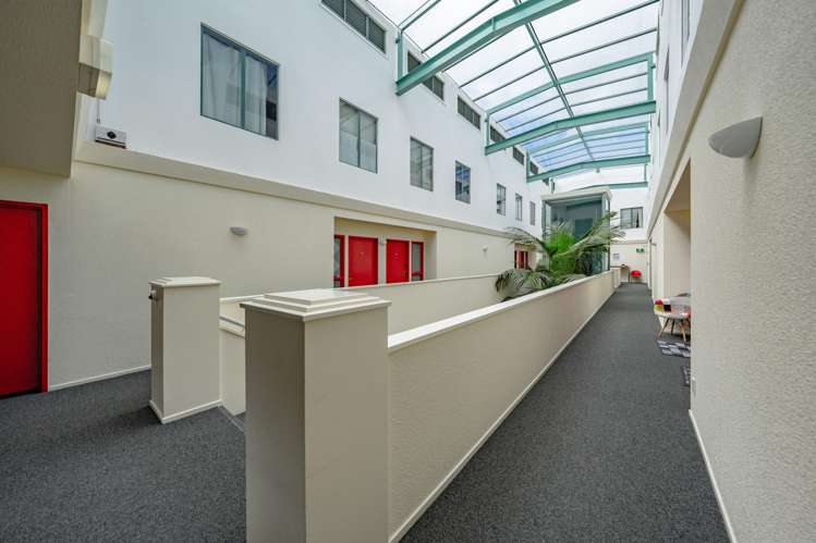 2M/68 Mokoia Road Birkenhead_21