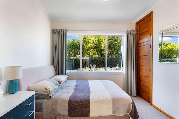 6 Dolbel Street Taradale_17