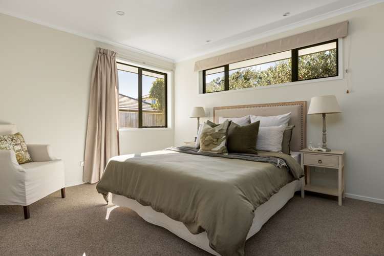 302 Ballintoy Park Drive Welcome Bay_5