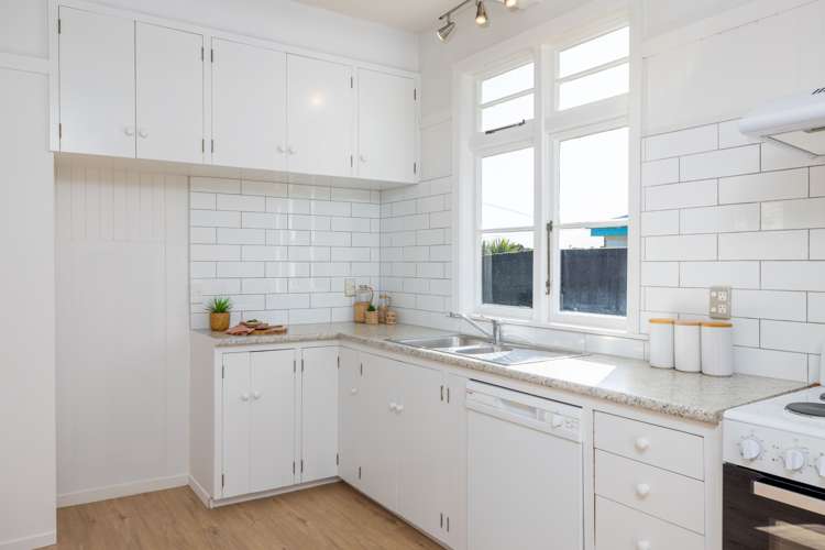 35 Pacific Road North New Brighton_10