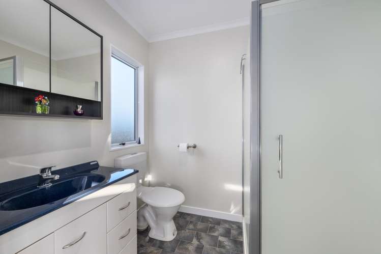 26 Newbourne Crescent Redwoodtown_8