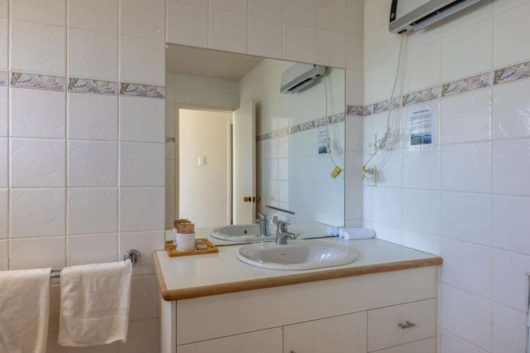 1F/3-7 Fourth Avenue Onetangi_14