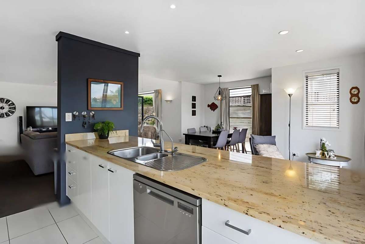 27 Tamaki Bay Drive_2