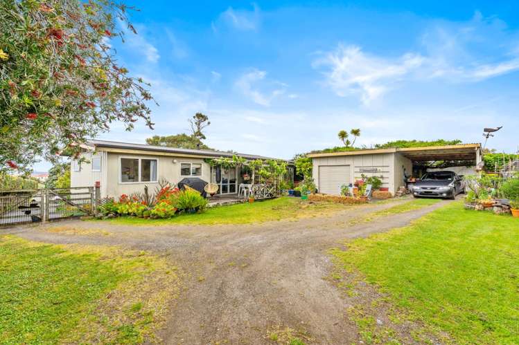 6 Sea View Road Leigh_11