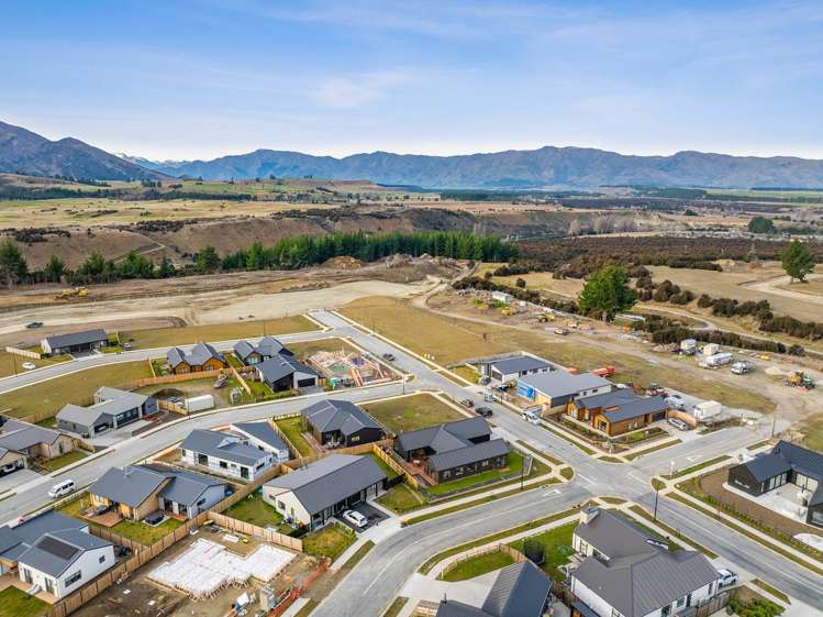 12 Onyx Street Albert Town_7