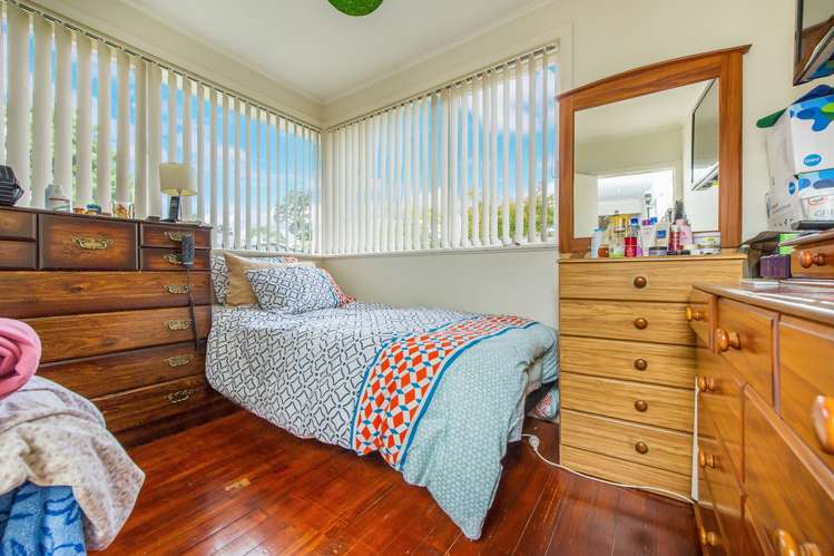 70 Woodglen Road Glen Eden_11