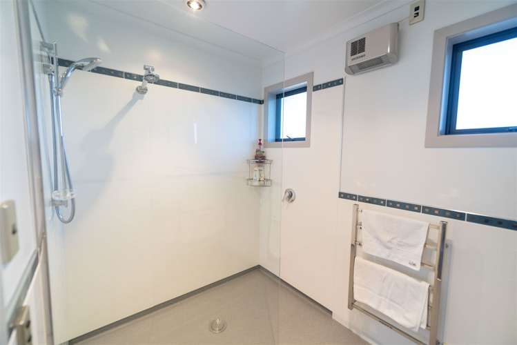 12 Tawera Place Te Anau_35