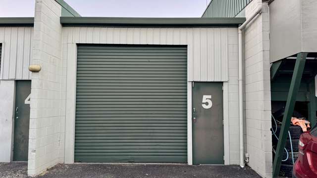 Workshop or storage unit off Fraser Street