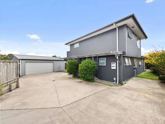 Spacious family living with stunning views