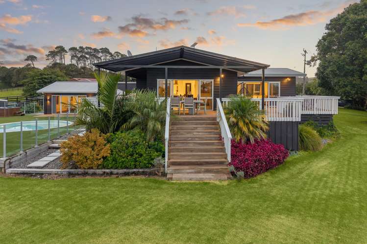 145 Hanham Road Taupaki_1