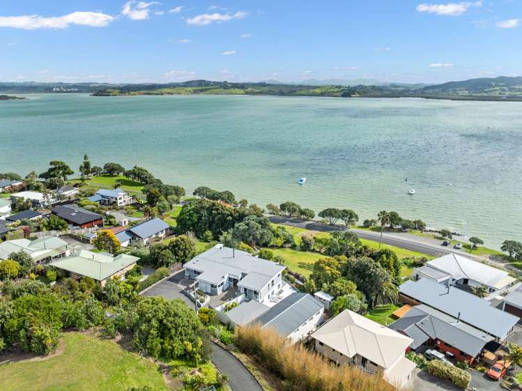 1 Munro Street Onerahi_17