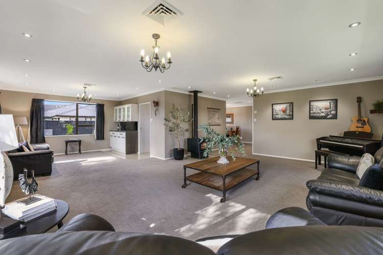 44 Tulip Drive Cambridge_5