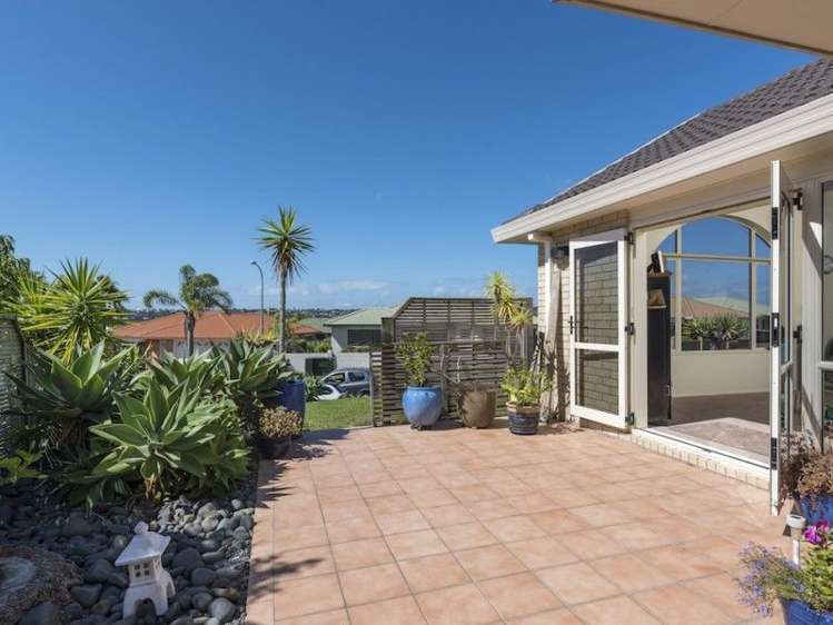 32 Kath Hopper Drive Orewa_15