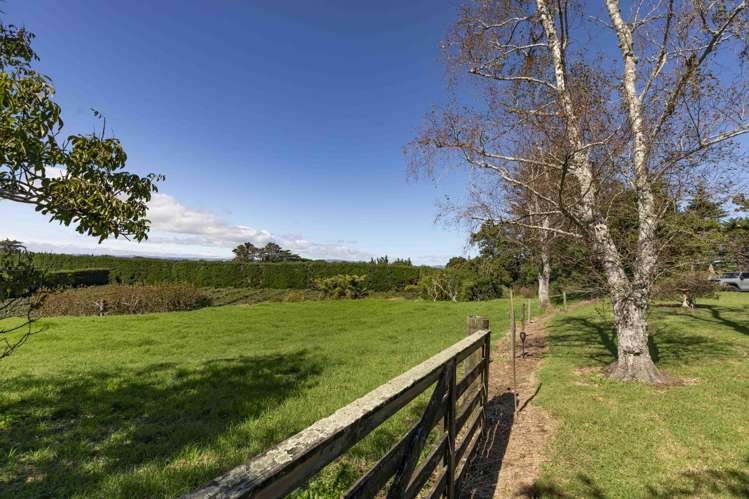 250 Taurangaruru Road Karioitahi_24