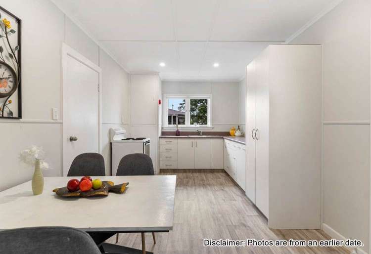 2102 Great North Road_5