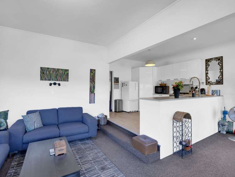 6 Mara Kai Lane Raglan_14