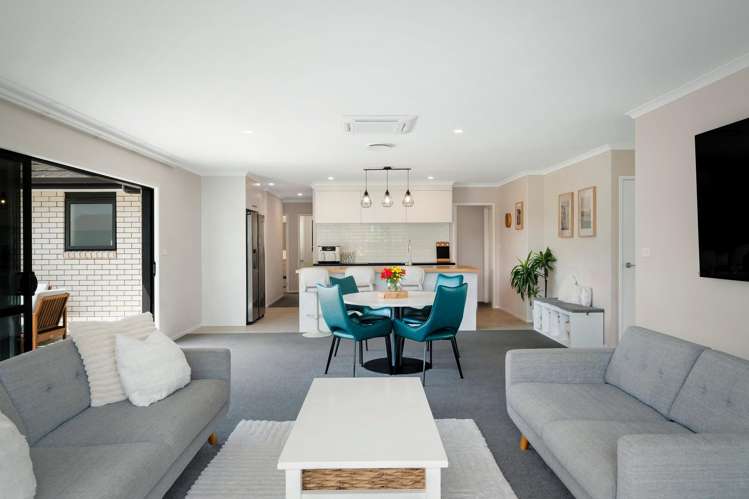 6 Island Vista Athenree_4