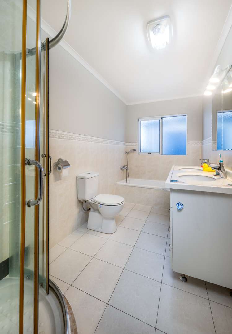 17 Kensway Drive Flat Bush_15