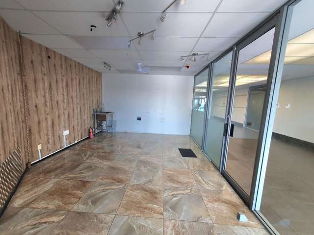 Shop 1/9/160 Wairau Road Wairau Park_3