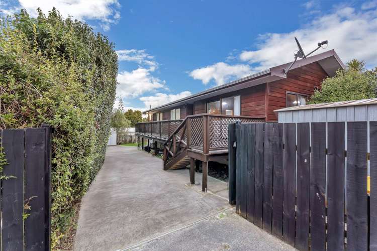 57A Tirimoana Road Te Atatu South_24