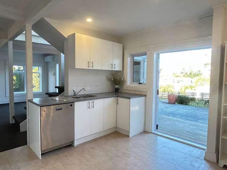 121 Bassett Road Remuera_12