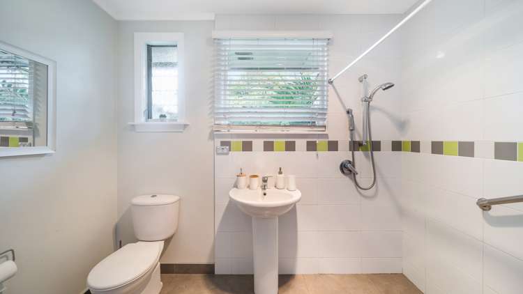 17 Charles Upham Avenue Hillmorton_18