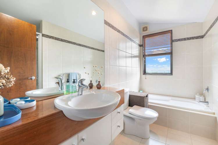 2/51 Penguin Drive Murrays Bay_8